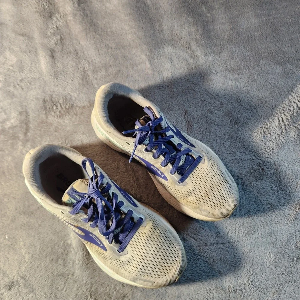 Brooks Shoes Womens 8.5 Gray Blue Adrenaline GTS 22 Running Sneaker Athleisure